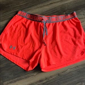 Under Armor BRIGHT orange shorts